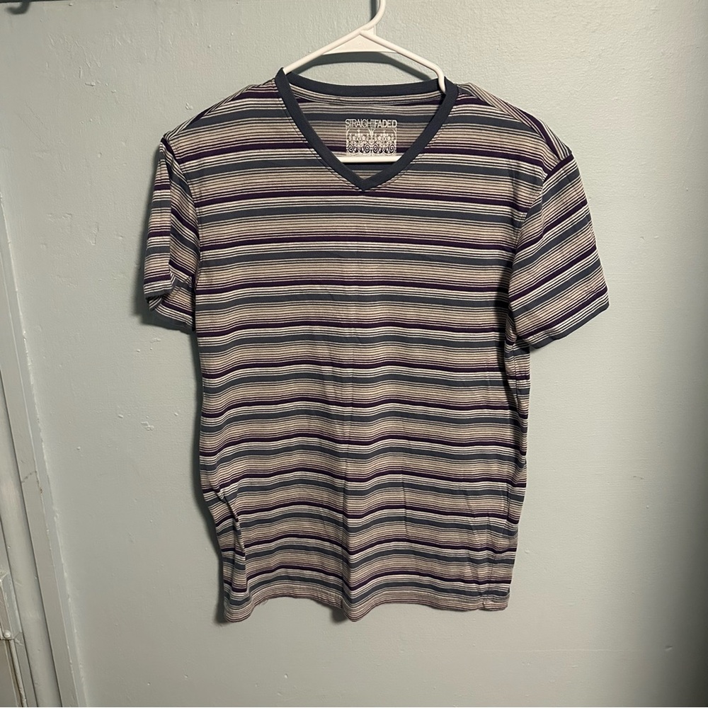 Striped straight faded V-neck top size small